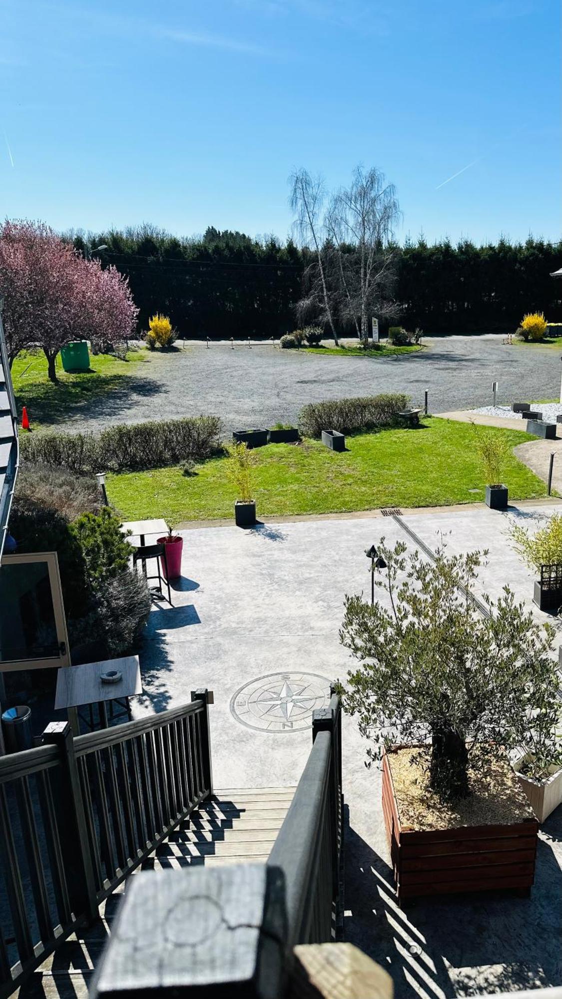 Logis Hotel Volcan Sancy Nébouzat Εξωτερικό φωτογραφία