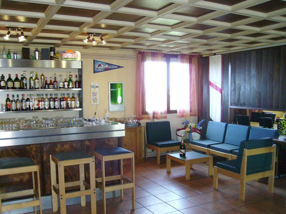 Logis Hotel Volcan Sancy Nébouzat Εξωτερικό φωτογραφία